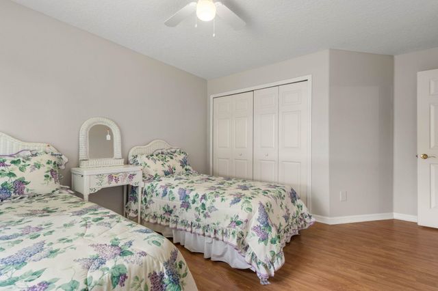 22 Ibis Ct, Palm Coast, FL 32137