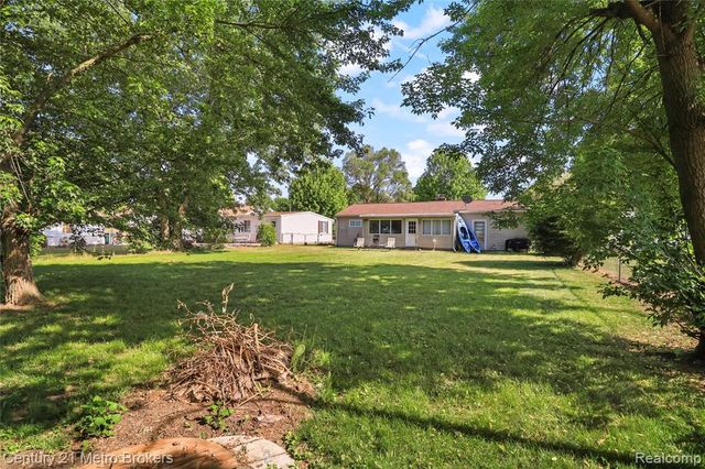 1319 Coutant Street, Flushing, MI 48433