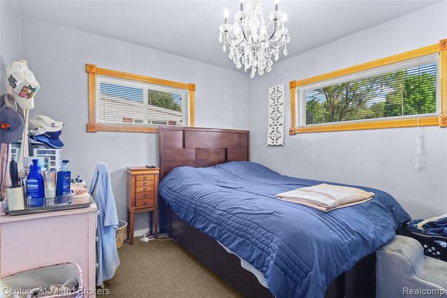 1319 Coutant Street, Flushing, MI 48433