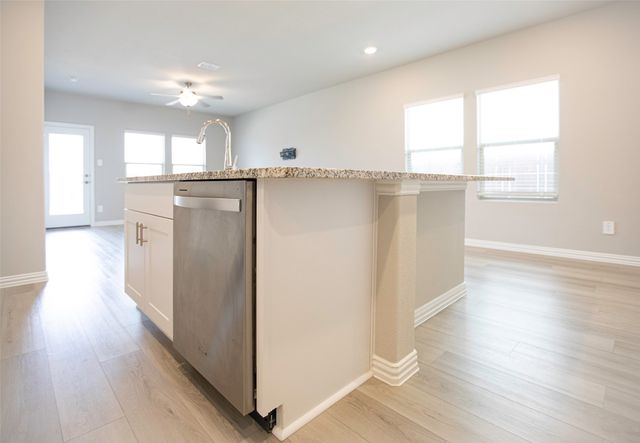 1069 Lakehaven Trail, Lavon, TX 75166