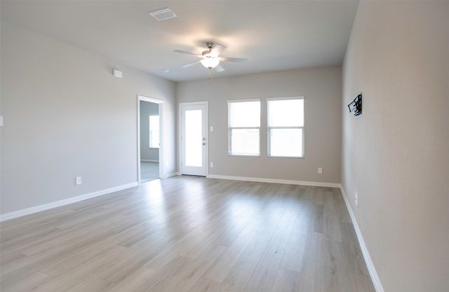 1069 Lakehaven Trail, Lavon, TX 75166