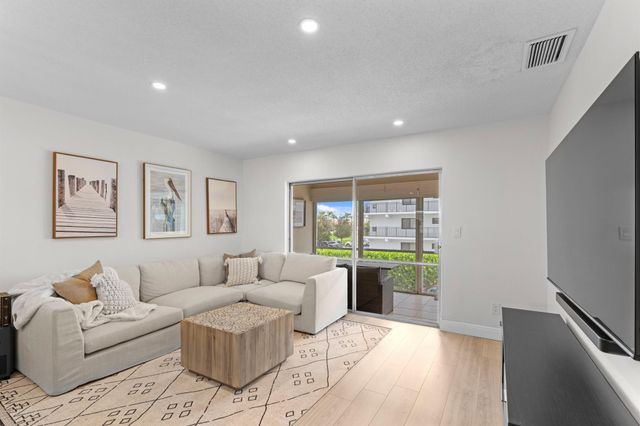 40 SE 13th Street B1, Boca Raton, FL 33432