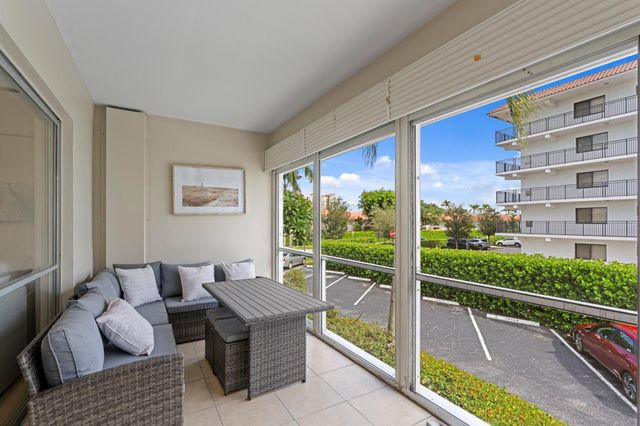 40 SE 13th Street B1, Boca Raton, FL 33432