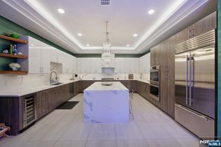 606 Undercliff Avenue 1, Edgewater, NJ 07020