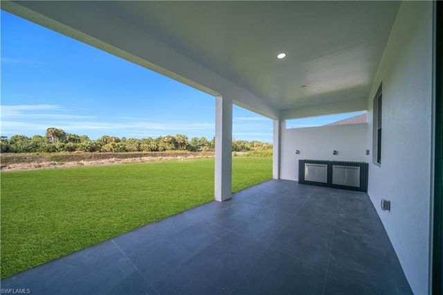 695 Whitmore LOOP, Lehigh Acres, FL 33972