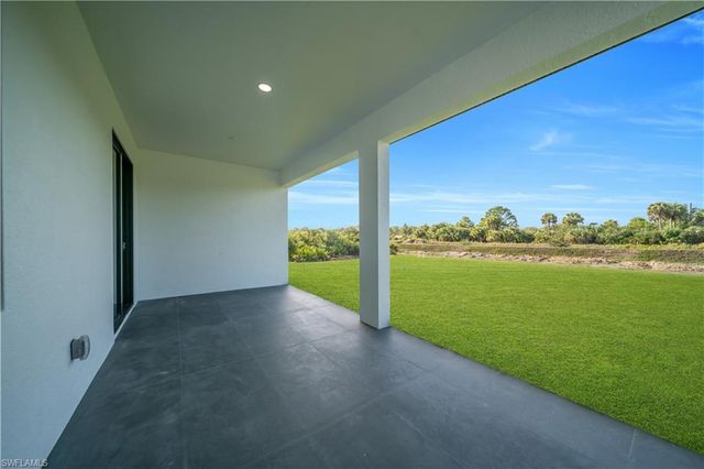 695 Whitmore LOOP, Lehigh Acres, FL 33972