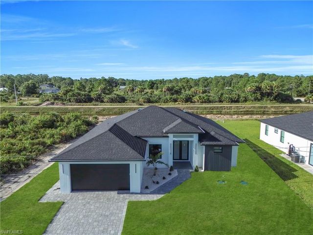 695 Whitmore LOOP, Lehigh Acres, FL 33972