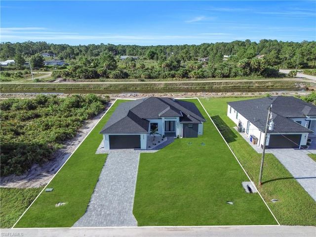 695 Whitmore LOOP, Lehigh Acres, FL 33972
