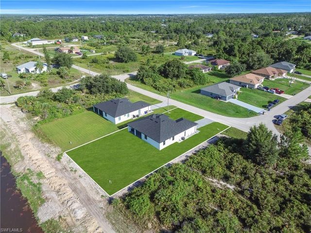 695 Whitmore LOOP, Lehigh Acres, FL 33972