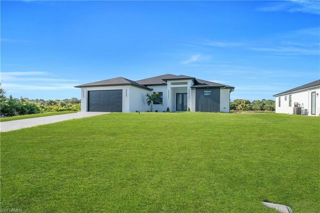 695 Whitmore LOOP, Lehigh Acres, FL 33972
