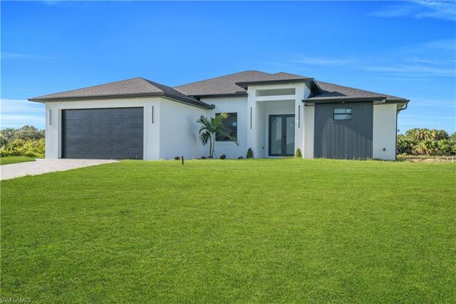 695 Whitmore LOOP, Lehigh Acres, FL 33972