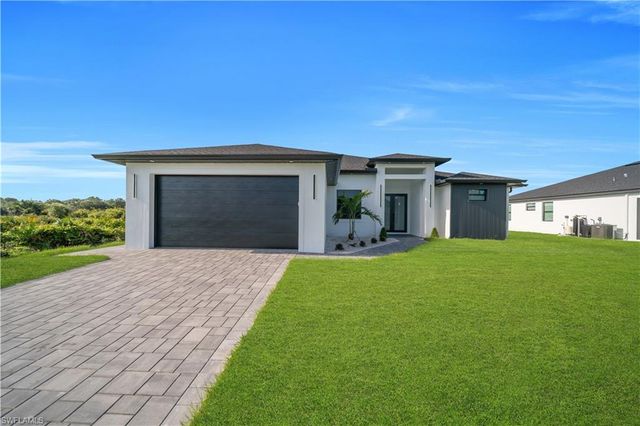 695 Whitmore LOOP, Lehigh Acres, FL 33972