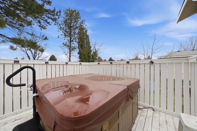 4701 W 14th Ave, Kennewick, WA 99338