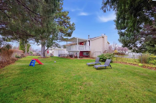 4701 W 14th Ave, Kennewick, WA 99338