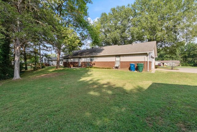 3 New Oxford Road, Conway, AR 72034