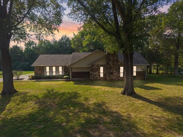 3 New Oxford Road, Conway, AR 72034