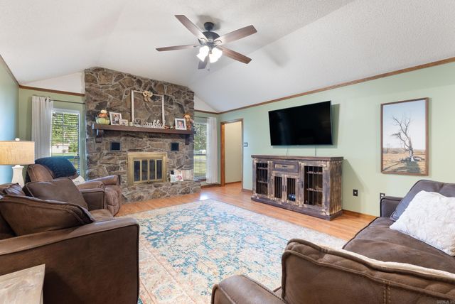 3 New Oxford Road, Conway, AR 72034