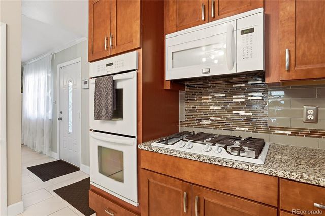 12946 E 2nd Avenue, Aurora, CO 80011