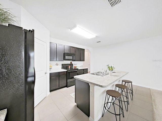 8112 BILSTON VILLAGE LANE, Gibsonton, FL 33534