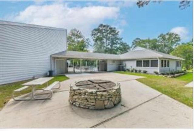 85 S Royale Greens Drive, Coldspring, TX 77331
