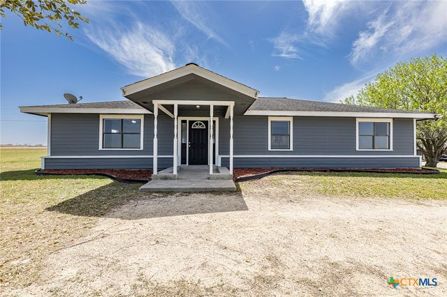 985 County Road 301, Shiner, TX 77984