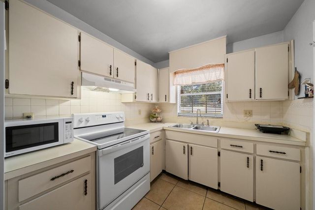 14753 SW 39TH CIRCLE, Ocala, FL 34473