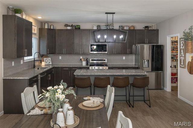 105 River Rock Drive, Moscow Mills, MO 63362