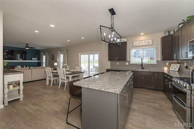 105 River Rock Drive, Moscow Mills, MO 63362
