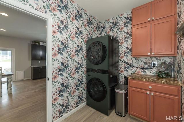 105 River Rock Drive, Moscow Mills, MO 63362