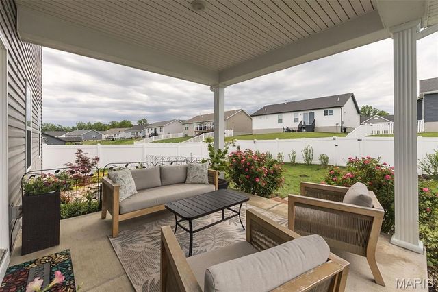 105 River Rock Drive, Moscow Mills, MO 63362
