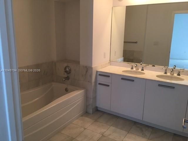 1060 BRICKELL AV 1901, Miami, FL 33131