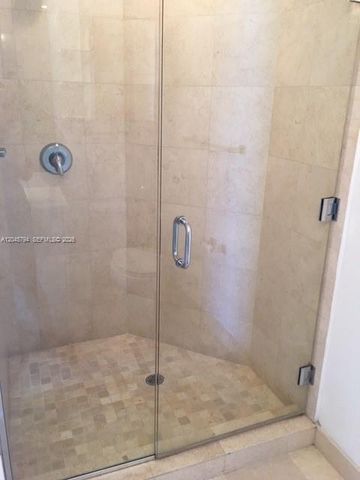 1060 BRICKELL AV 1901, Miami, FL 33131