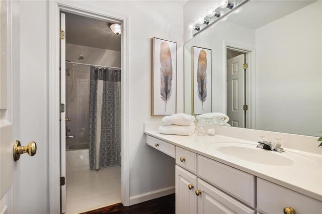 748 Noble Oak Drive, Marietta, GA 30068