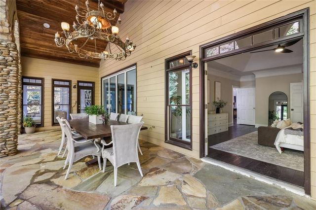 748 Noble Oak Drive, Marietta, GA 30068