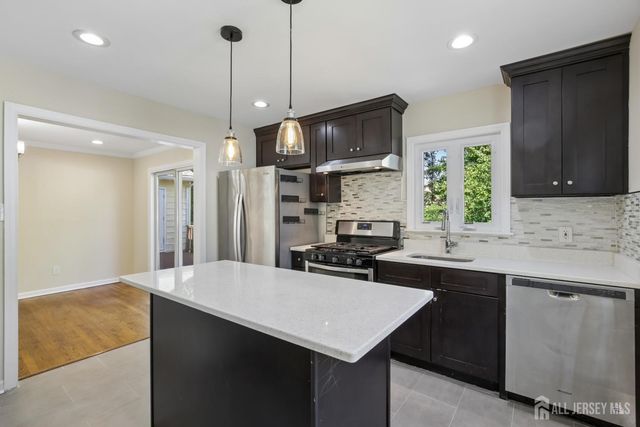 113-113 Stony Road, Edison, NJ 08817