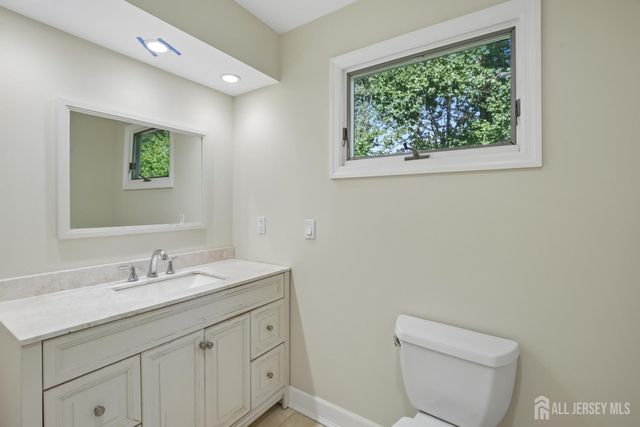 113-113 Stony Road, Edison, NJ 08817