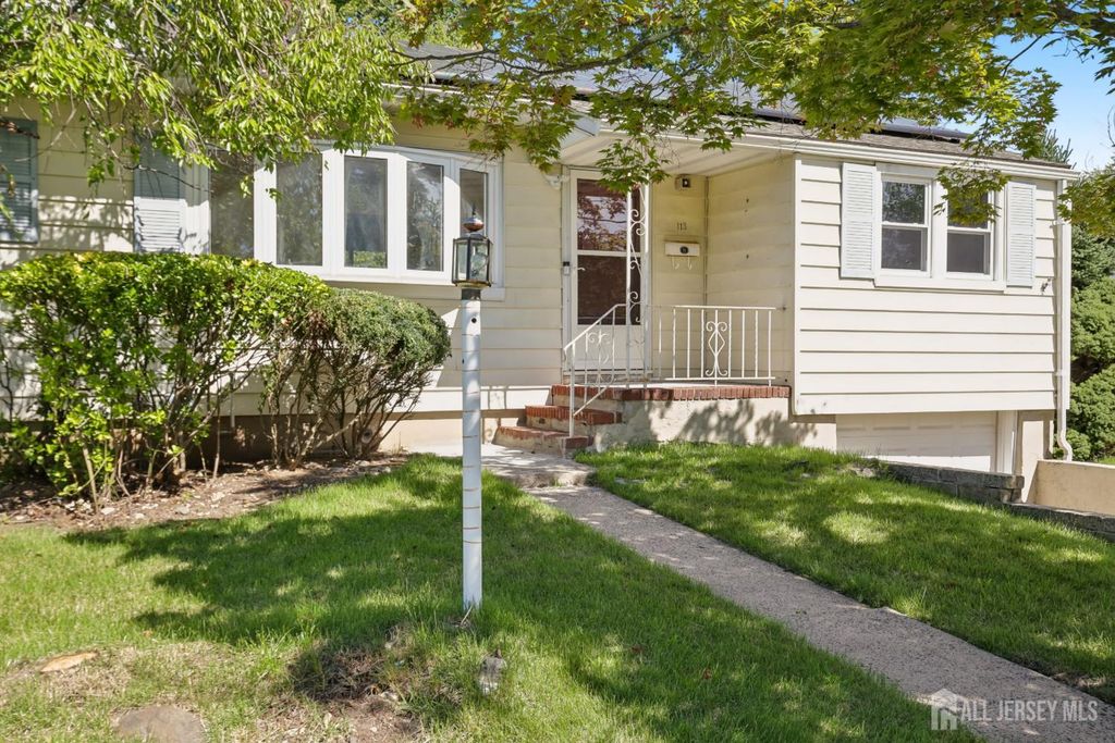 113-113 Stony Road, Edison, NJ 08817