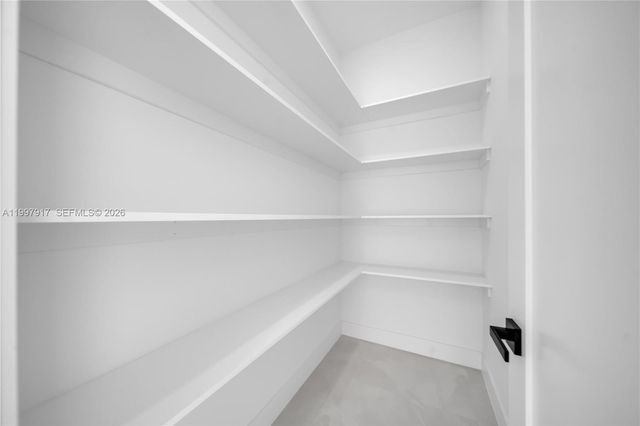 2406 Kismet PKWY, Cape Coral, FL 33993