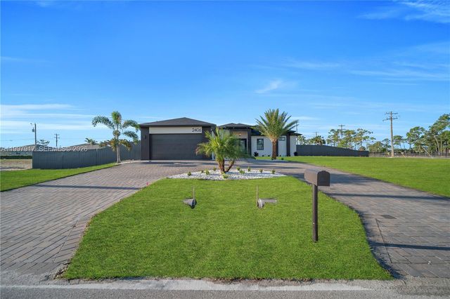 2406 Kismet PKWY, Cape Coral, FL 33993