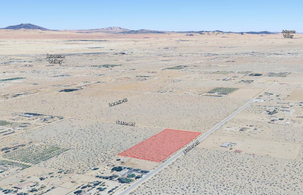 Image 4 of property listing at Sutter Road, Lucerne Valley, CA 92356
