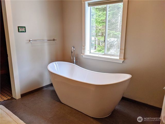 11 Alpental Strasse, Snoqualmie Pass, WA 98068