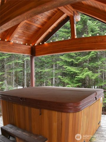 11 Alpental Strasse, Snoqualmie Pass, WA 98068