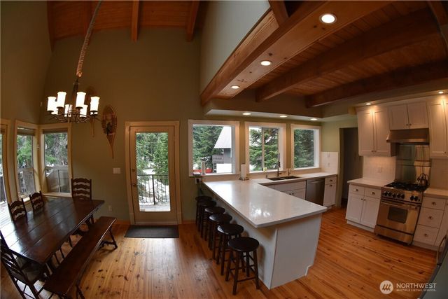 11 Alpental Strasse, Snoqualmie Pass, WA 98068