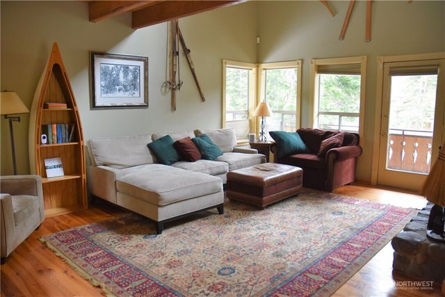11 Alpental Strasse, Snoqualmie Pass, WA 98068