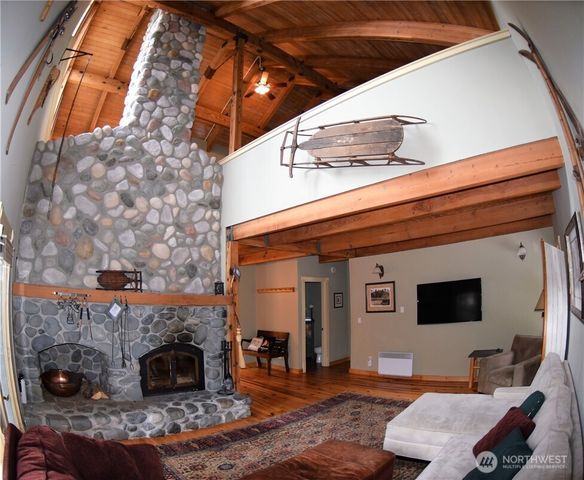 11 Alpental Strasse, Snoqualmie Pass, WA 98068