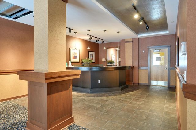 4525 Park Commons Drive 403, Saint Louis Park, MN 55416