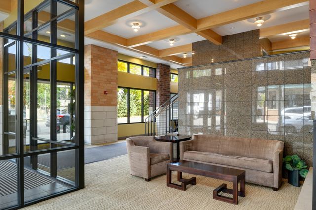 4525 Park Commons Drive 403, Saint Louis Park, MN 55416