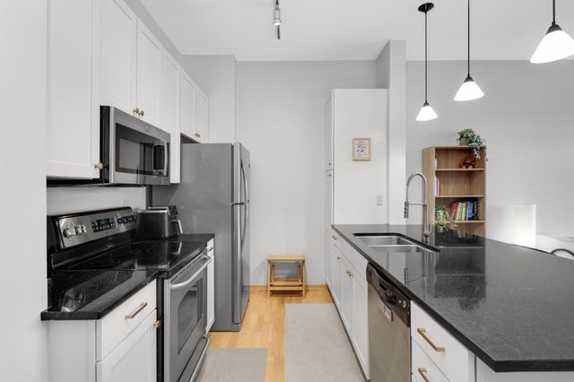 4525 Park Commons Drive 403, Saint Louis Park, MN 55416