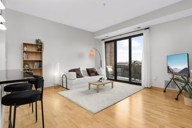 4525 Park Commons Drive 403, Saint Louis Park, MN 55416