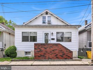 9 S STANTON ST, Schuylkill Haven, PA 17972